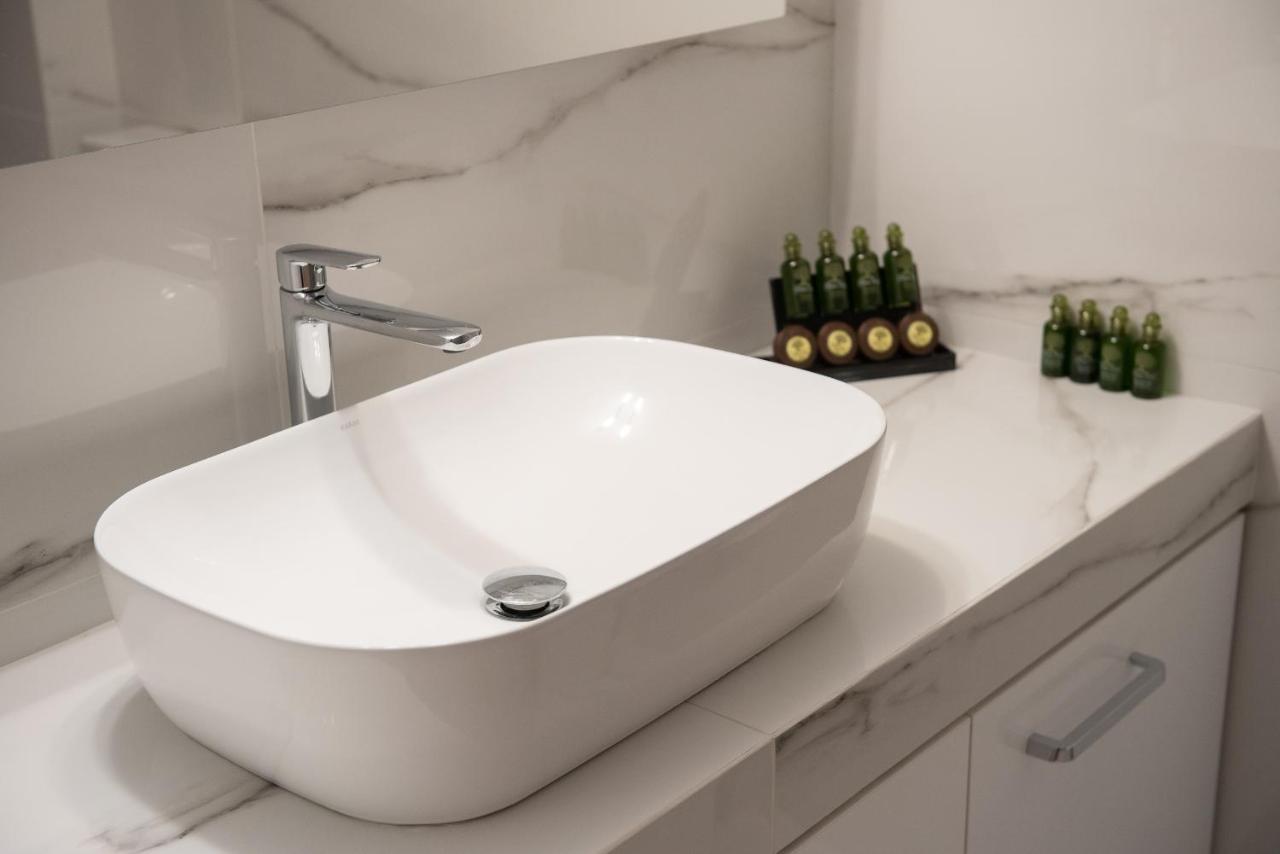 Appartement Newly Renovated Flat 500M From Subway Station à Athènes Extérieur photo
